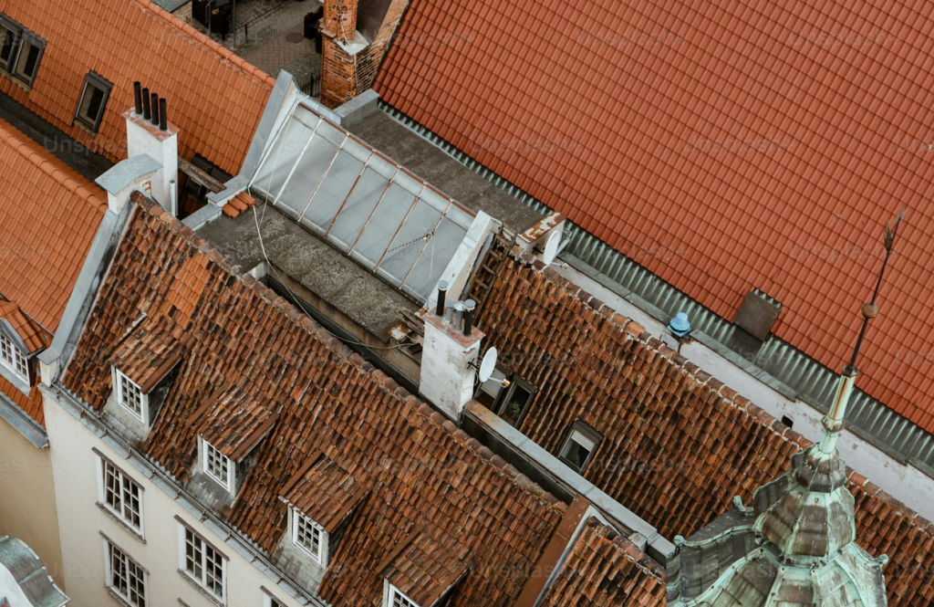 Toiture en tuiles sales et nouvelles toitures